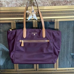 Beautiful nylon Michael Kors tote